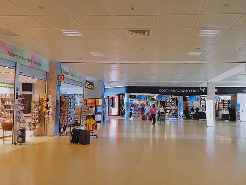 girona airport shops